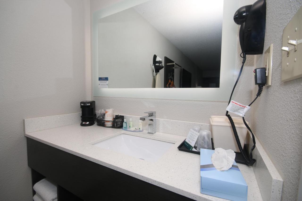 Clarion Pointe ステーツビル エクステリア 写真