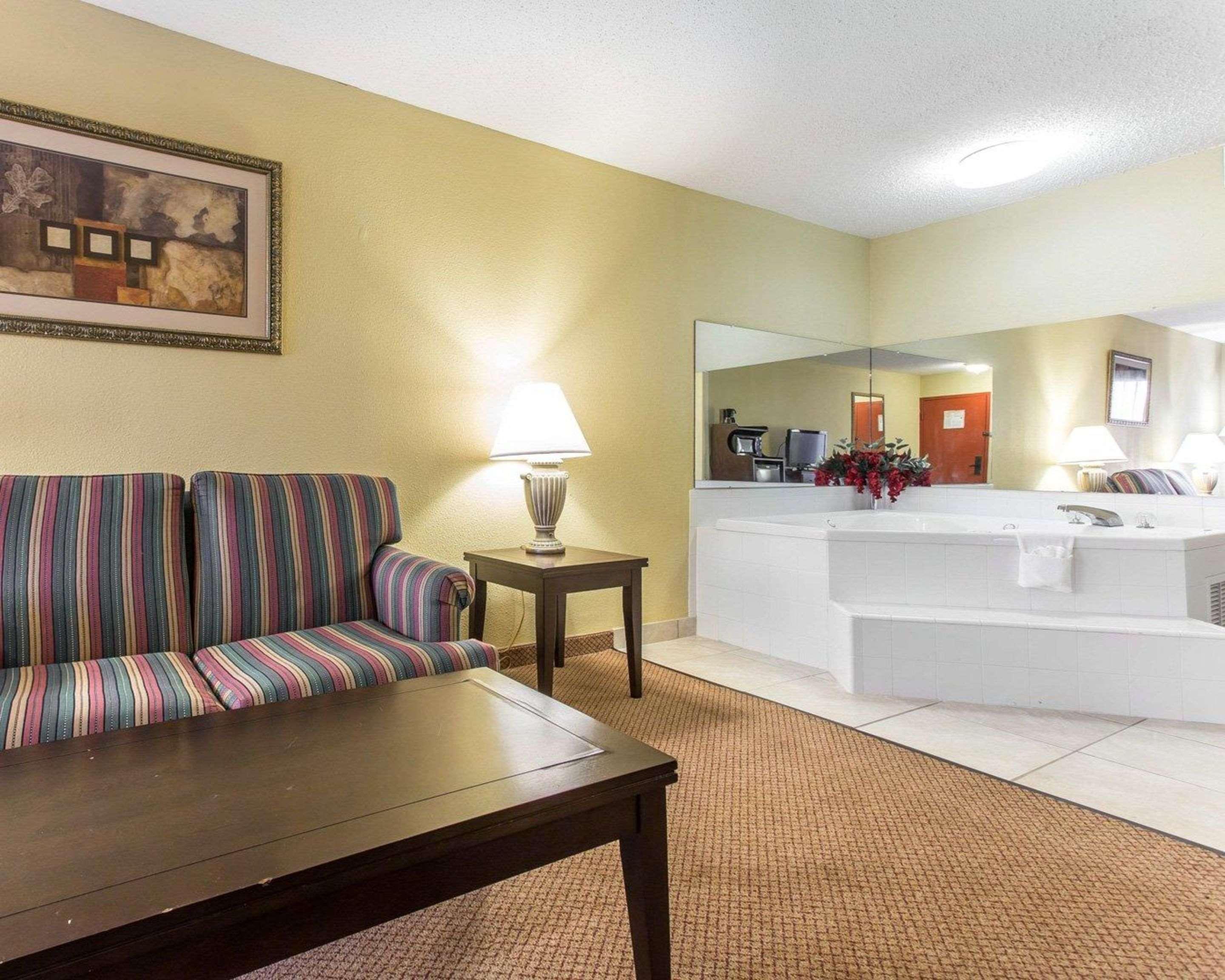 Clarion Pointe ステーツビル エクステリア 写真